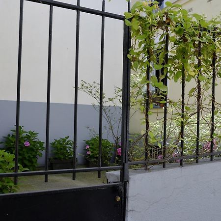 第五庭院住宿加早餐旅馆 巴黎 外观 照片